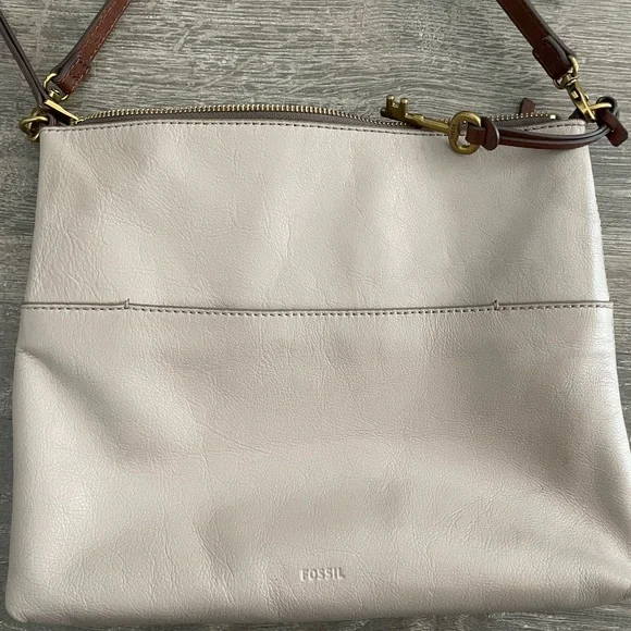 Fossil Fiona Large Crossbody - Picture 3 of 6